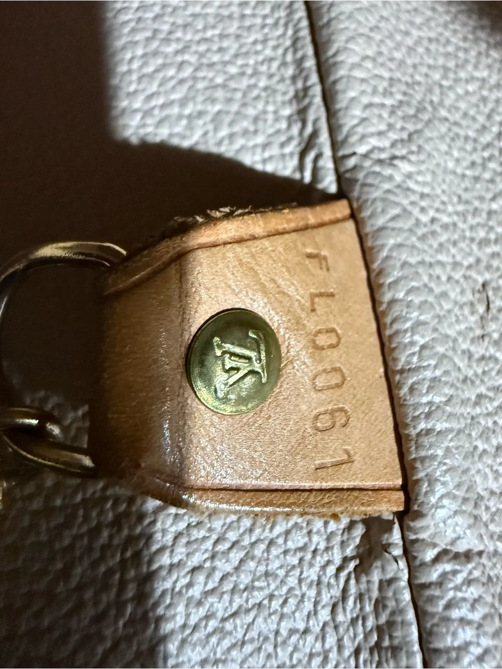 Authentic Louis Vuitton Monogram Bucket GM Louis Vuitton shoulder bag
